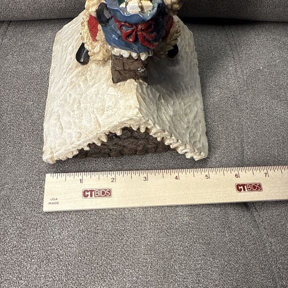 Santa on Rooftop Chimney Wind Up Musical Figure Christmas - Picture 9 of 9